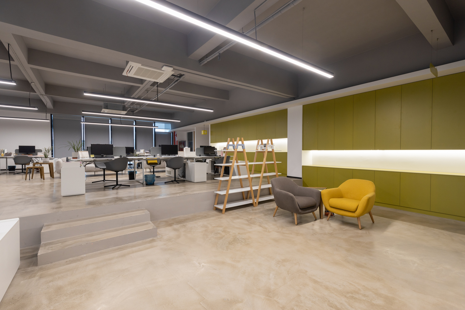 The Ultimate Guide to Caring for Solid Wood Furniture 深圳市金百玛工贸有限公司